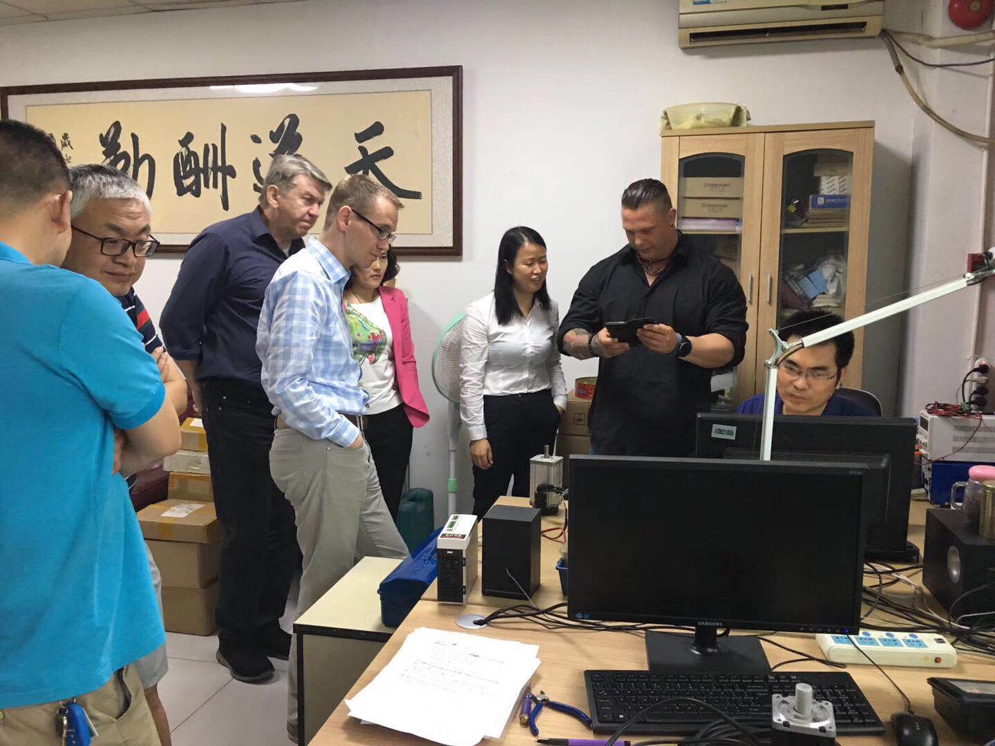 德國客戶到訪鼎拓達(dá) 德國客戶到訪鼎拓達(dá)